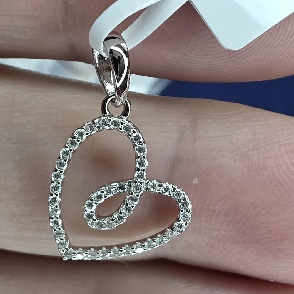 Moissanite fire elegant